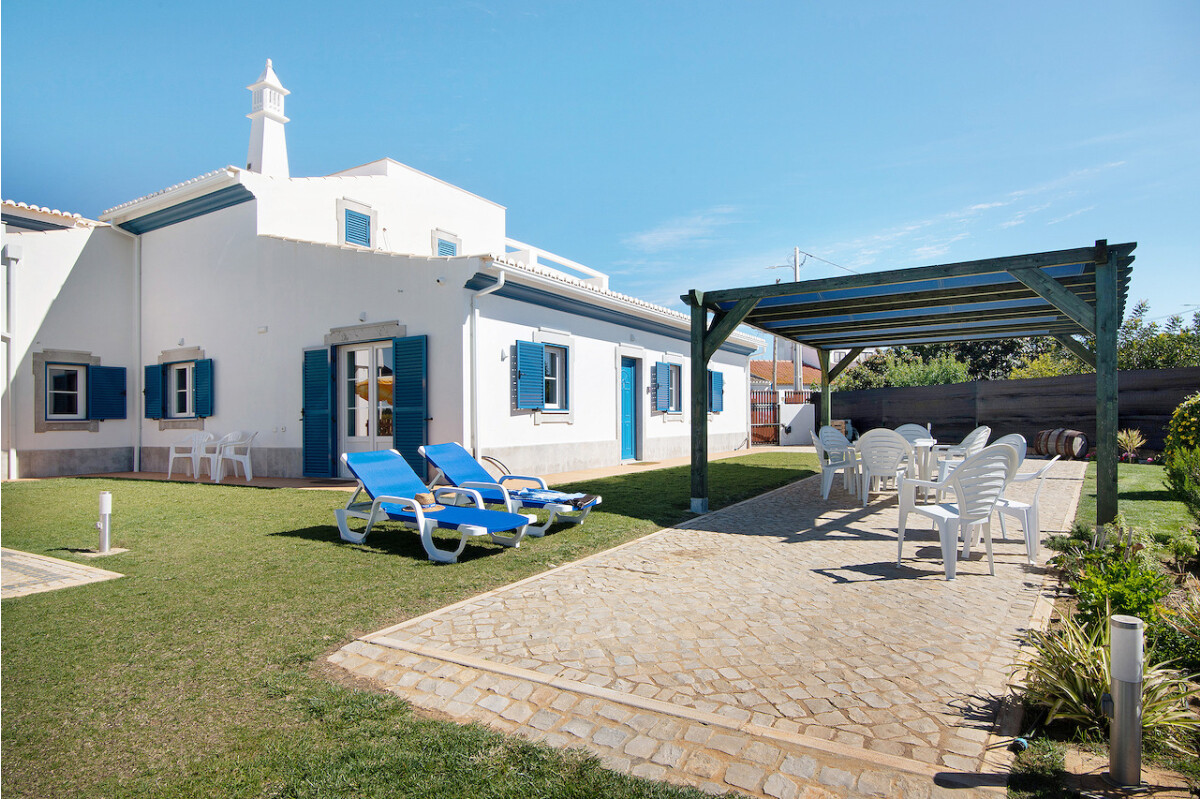 Holiday Home Quinta da Bornacha - A with Sea View, Shared Pool and Wi-Fi