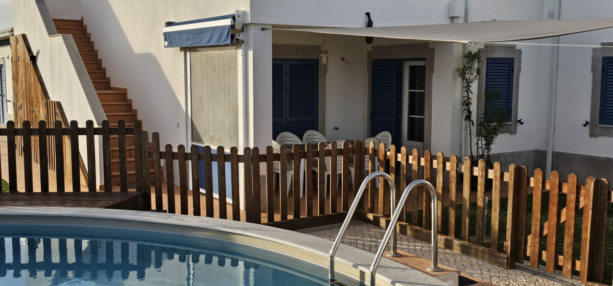 Casa de férias 'Quinta da Bornacha - B' com vista para o mar, piscina partilhada e Wi-Fi