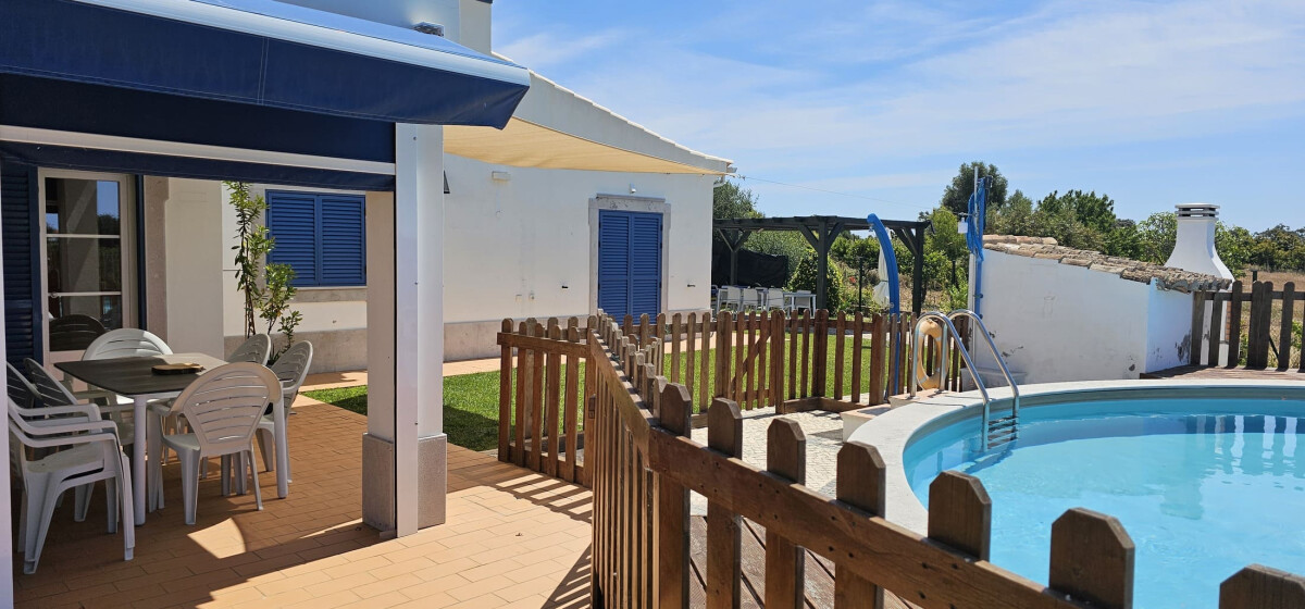 Casa de férias 'Quinta da Bornacha - B' com vista para o mar, piscina partilhada e Wi-Fi