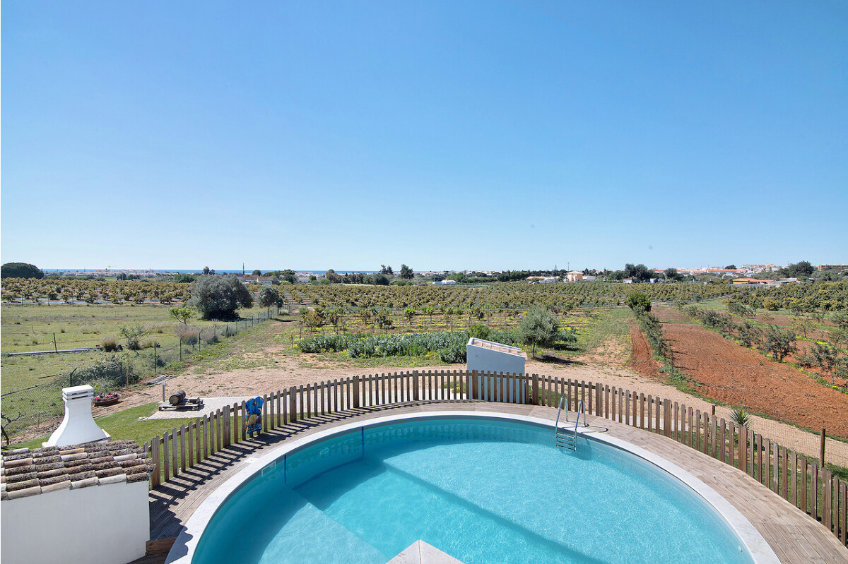 Casa de férias 'Quinta da Bornacha - B' com vista para o mar, piscina partilhada e Wi-Fi