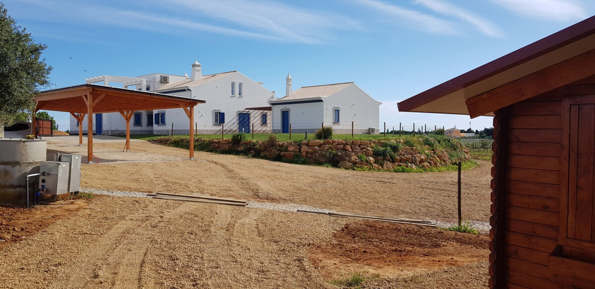 Casa de férias 'Quinta da Bornacha - C' com vista para o mar, piscina partilhada e Wi-Fi