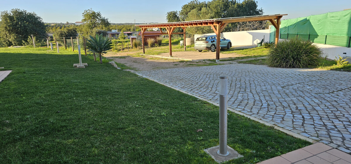 Casa de férias 'Quinta da Bornacha - C' com vista para o mar, piscina partilhada e Wi-Fi