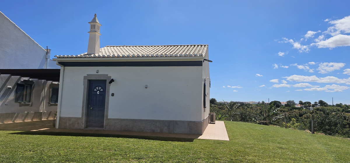 Casa de férias 'Quinta da Bornacha - C' com vista para o mar, piscina partilhada e Wi-Fi